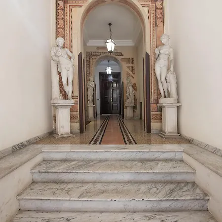 Golden House Vatican - Regolo