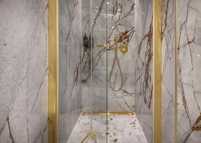 Maison d'hôtes Golden House Vatican - Regolo 4*